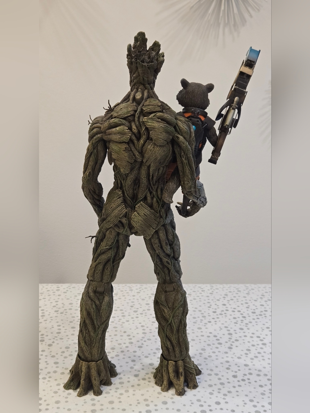 Sideshow Exclusive - Rocket & Groot - Picture 5 of 16